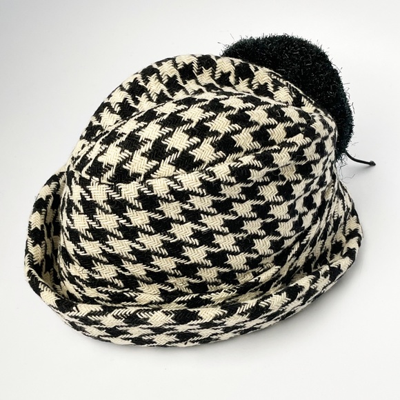 Vintage Adolfo Hat & Scarf Set 2pc Black & White Houndstooth Knit Fringe Rare main image 5